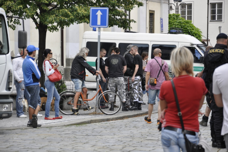 Demonstrace 2 v Českých Budějovicích, sídliště Máj, foto: Jakub Lošek