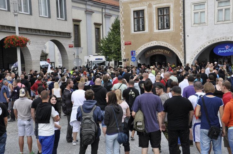 Demonstrace 2 v Českých Budějovicích, sídliště Máj, foto: Jakub Lošek