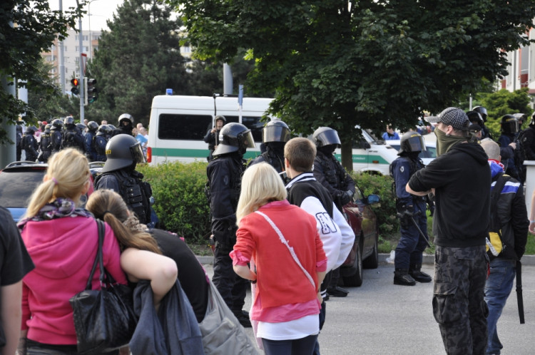 Demonstrace 2 v Českých Budějovicích, sídliště Máj, foto: Jakub Lošek