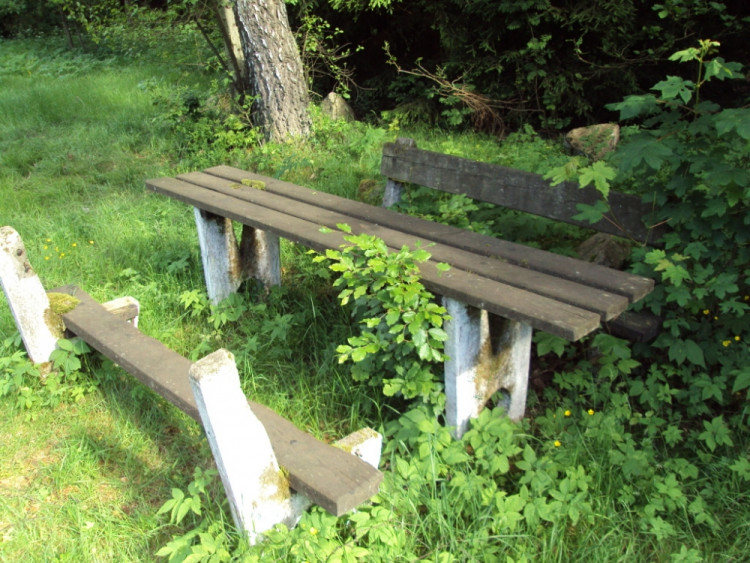 Posezení na koupališti