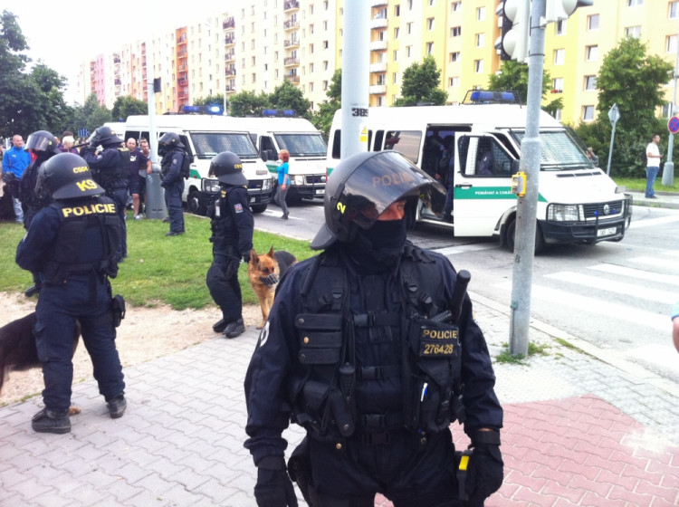 Demonstrace na náměstí a na sídlišti Máj, Foto Jan Hlach