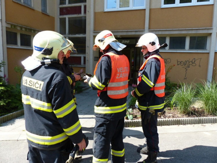 Ve Slovenského ulici hořel hrnec s jídlem