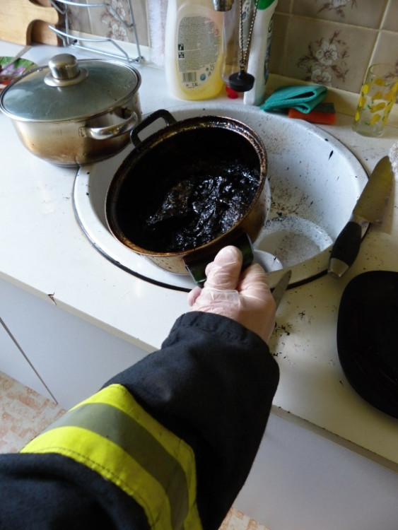 Ve Slovenského ulici hořel hrnec s jídlem