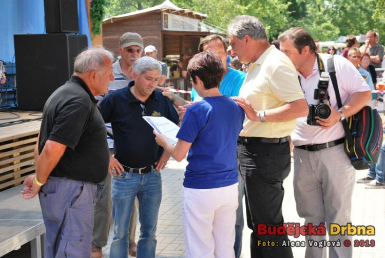 Diplom dostali i italští závodníci v pojídání knedlíků