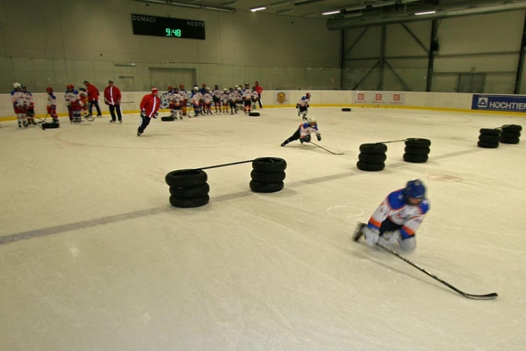 Letní Pouzar hockey academy