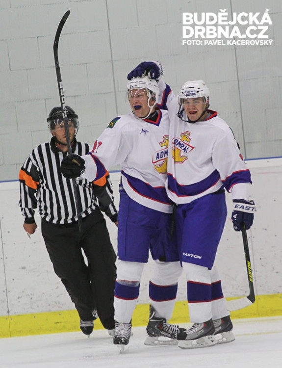 Historicky první gól Admiralu Vladivostok vstřelil Švéd Richard Gynge (vlevo)