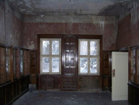 Pohled do někdejší haly.