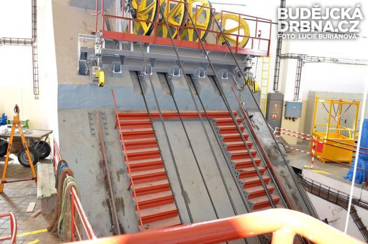 Nadzemní strojovna nákladního výtahu