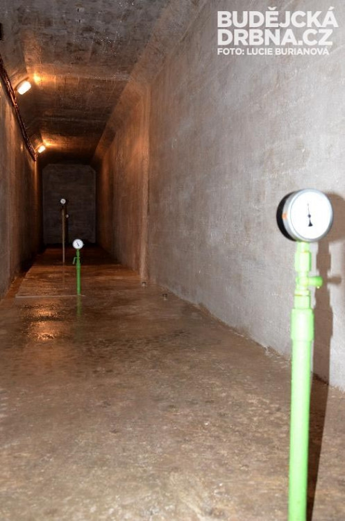 Měřiče tlaku vody u hráze