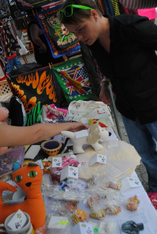 Na slavnostech byla řada prodejních stánků