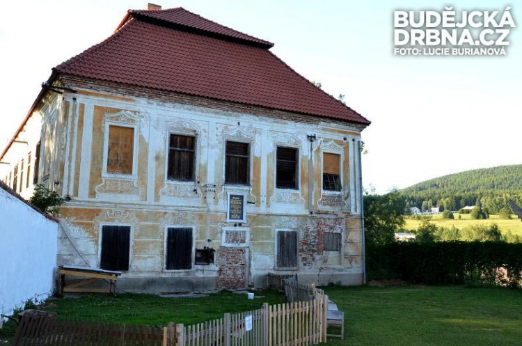 Barokní budova, která by v budoucnu měla být kulturním a společenským centrem
