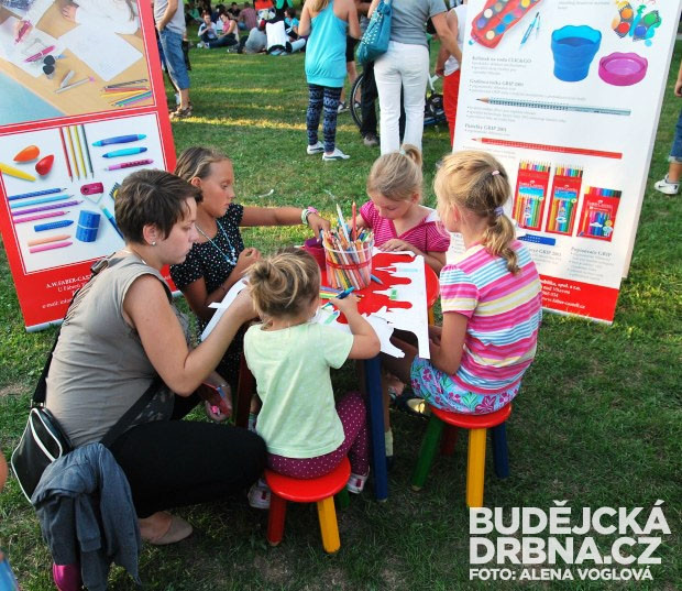 Dílničky pro děti byly plně využívány