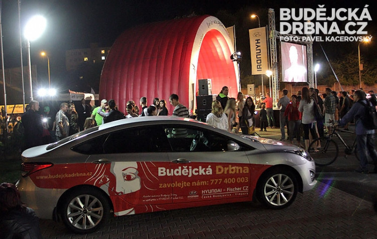Na oslavy přiejala také Budějcká Drbna