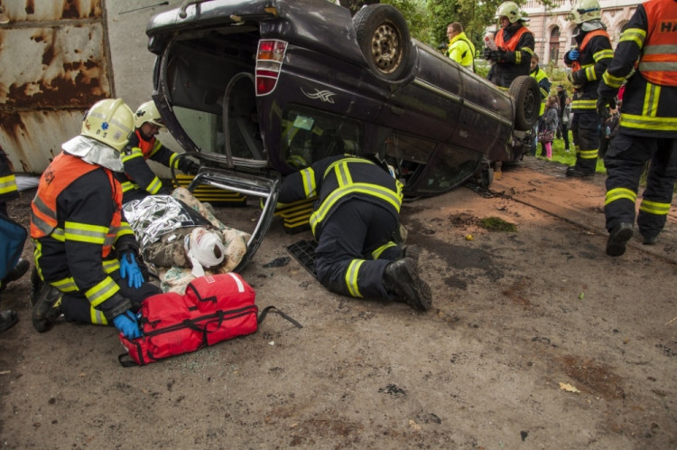 Cvičná nehoda autobusu v Hrádku nad Nisou