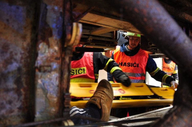 Cvičná nehoda autobusu v Hrádku nad Nisou