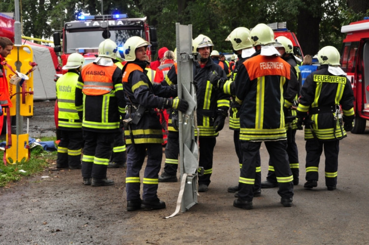 Cvičná nehoda autobusu v Hrádku nad Nisou