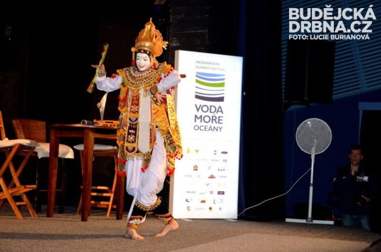 Balijský vazbový tanec