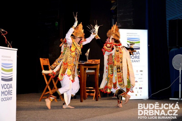 Balijský vazbový tanec