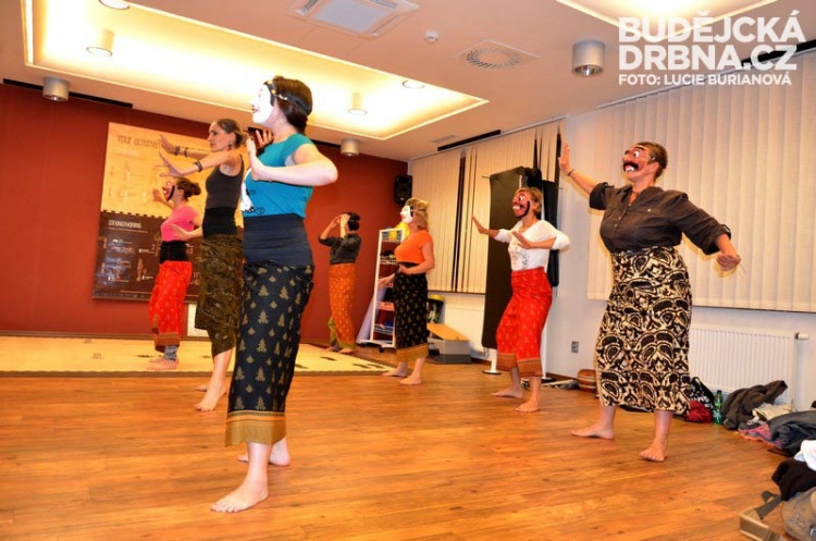 Doteky Indonésie v RRC - Výstava Století Miroslava Zikmunda