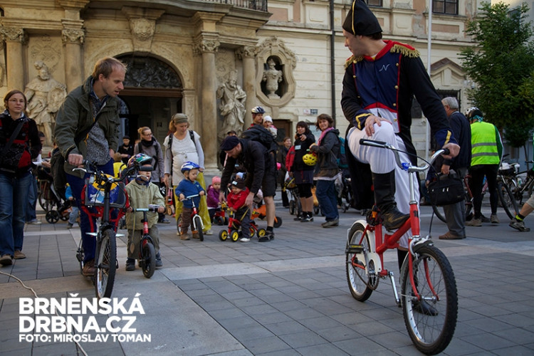 Nakoleon a tisícovka jeho věrných, foto: Brněnská Drbna