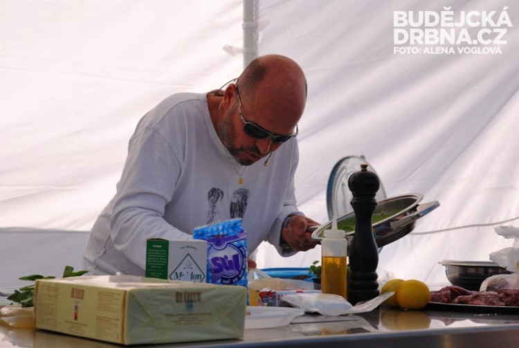 Vtípky při vaření nebraly konce