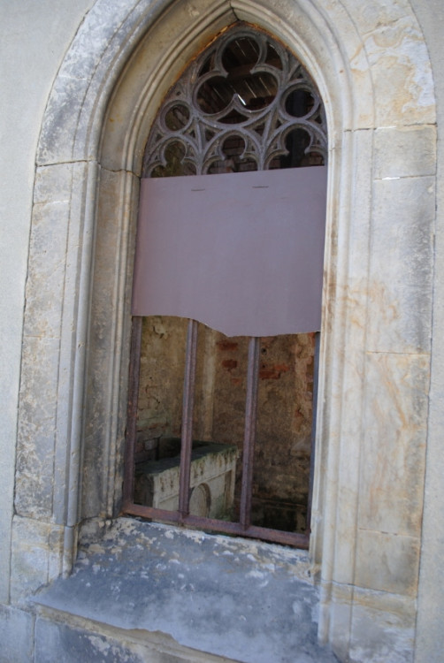 Co jde rozbít, je rozbití