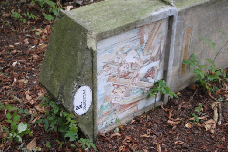 Vandalové porazili celkem čtyři zastavení