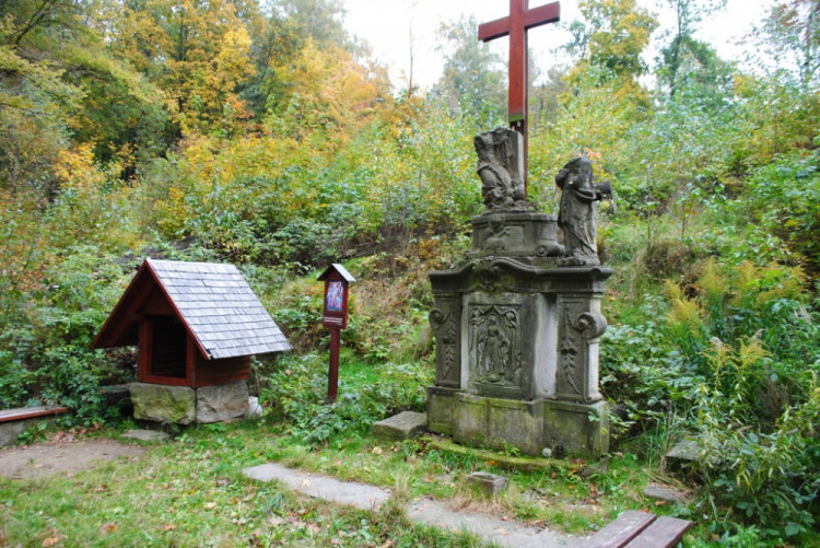 Sousoší s léčivou studánkou