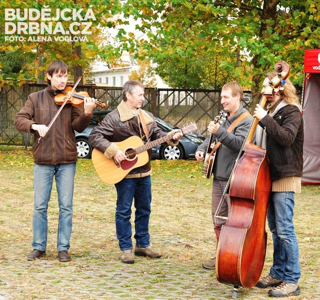 Hudba vítala návštěvníky