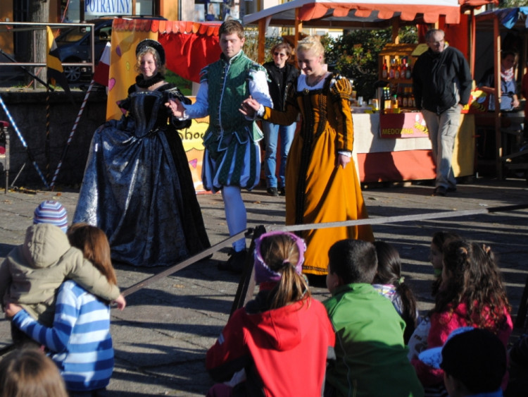 Tohle se nosilo před staletími