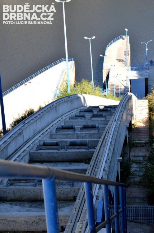 Orlická přehrada pod drobnohledem