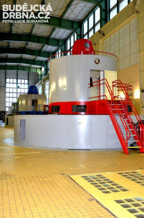 Orlická přehrada pod drobnohledem