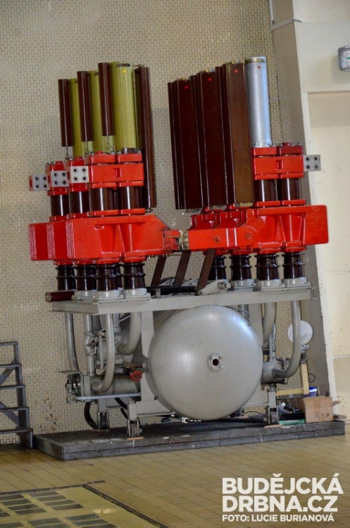 Orlická přehrada pod drobnohledem