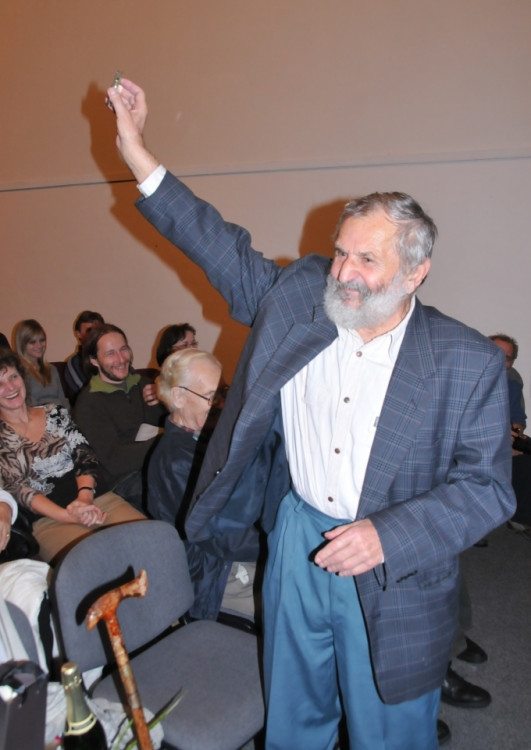 Miloslav Nevrlý obdržel pamětní medaili od muzea