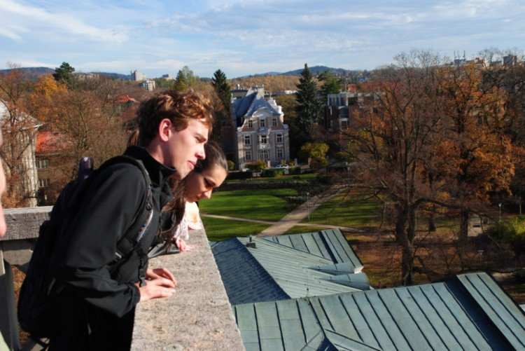 Na věž zámku se vydaly stovky lidí