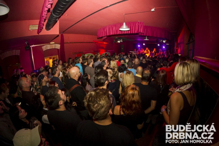 Koncert J.A.R v Café klubu Slavie