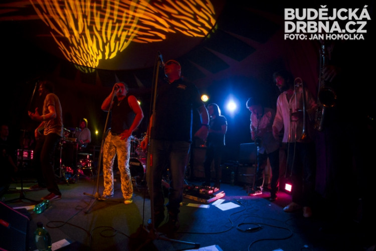 Koncert J.A.R v Café klubu Slavie