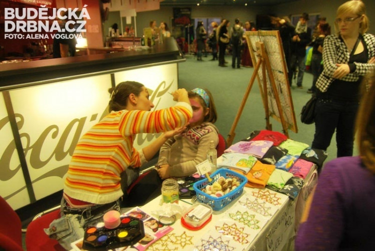 Malování na obličej děti zbožňují