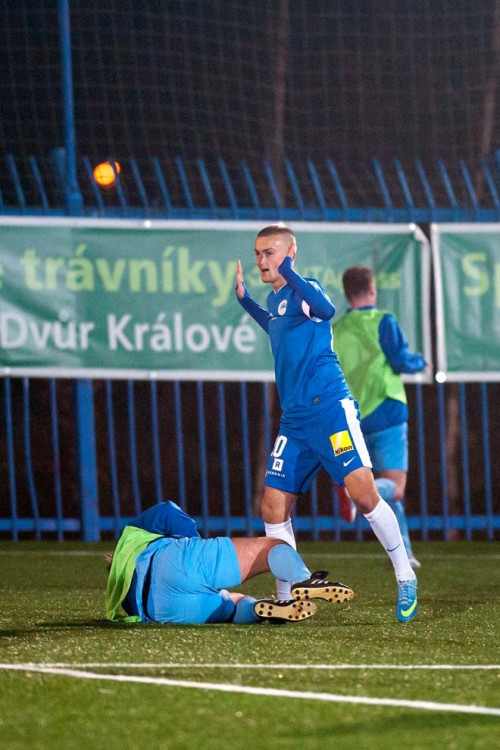 Slovan si zahrál s amatéry z Krásného Lesa