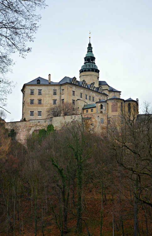 První zájemci si odvezli stavební buňky z Frýdlantu