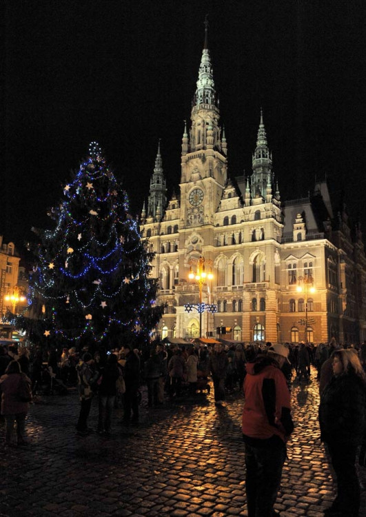 První adventní neděle, rozsvěcení stromu na náměstí