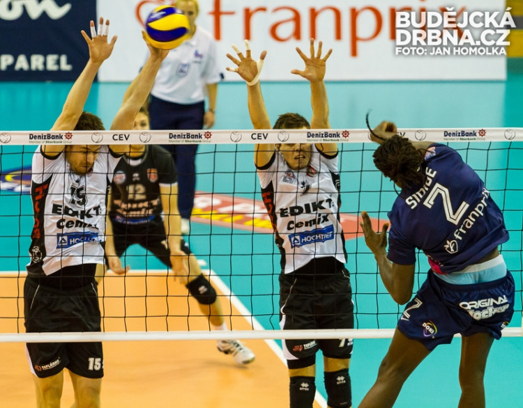 Paris Volley - VK Jihostroj České Budějovice 3:0