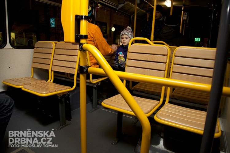 Brněnský dopravní podnik testuje nové typy sedadel, foto: Brněnská Drbna, Miroslav Toman