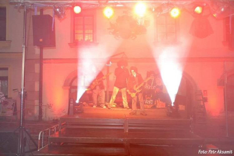 Pekelná tradice v Nových Hradech