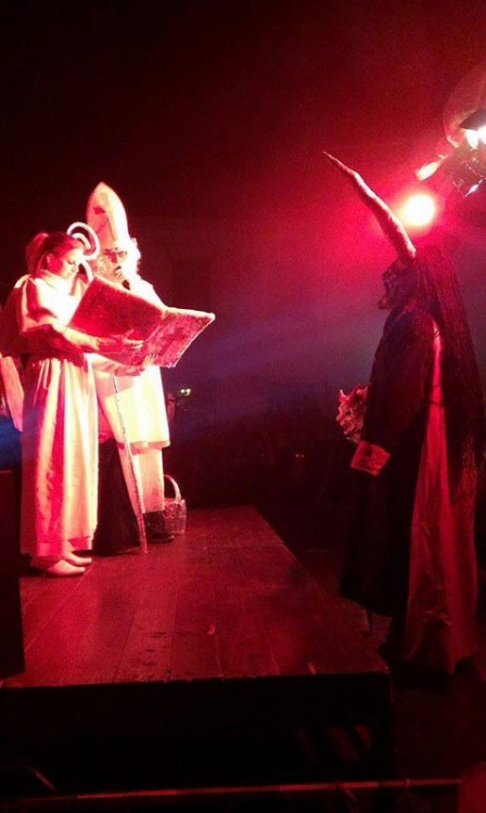 Pekelná tradice v Nových Hradech