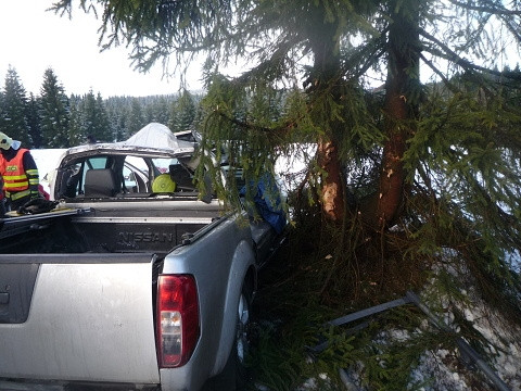 Nehoda mezi Horním Polubným a Jizerkou. Foto: HZSLK