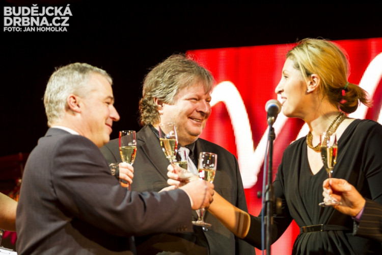 Velký mediální ples v DK Metropol