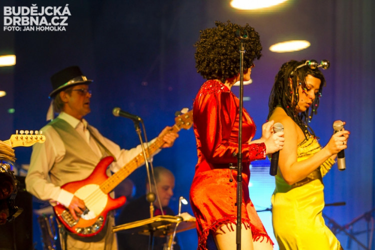 Velký mediální ples v DK Metropol