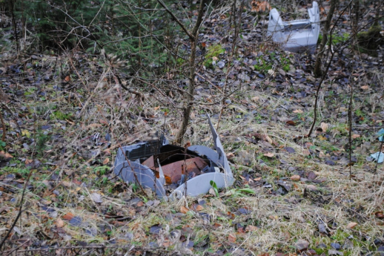 Dostal jsem novou televizi. Na sběrný dvůr to mám sice dál než sem, ale to nevadí
