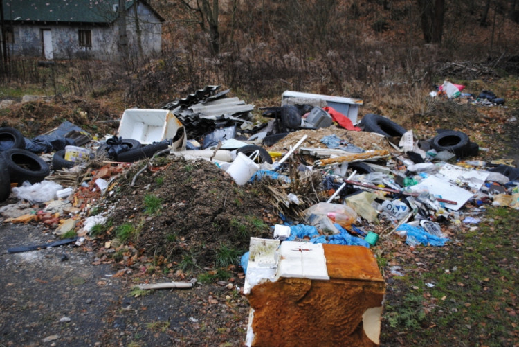 Sem zajedete autem a rovnou házíte